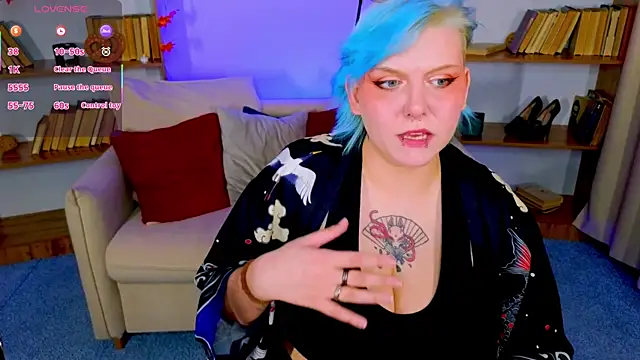 bluelunaray online show from 09/29/25, 10:53