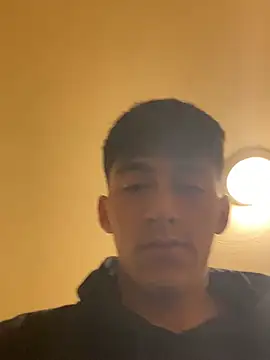 BadboyXXXMZ online show from 04/18/26, 04:49