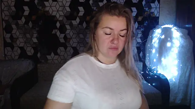 NikaSkylink online show from 11/24/25, 03:50