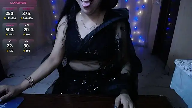Snapshot of Divvya_ chatting on 07/03/26, 07:20 Divvya online show from 07/03/26, 07:20