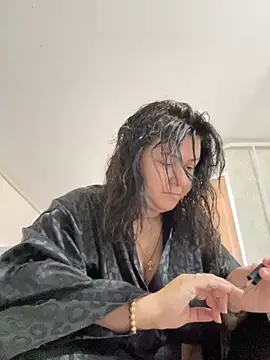 Liza Will online show from 10/27/25, 05:55