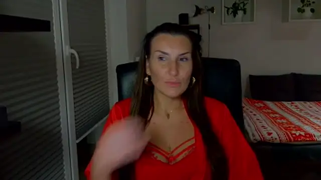 DonnaAmore online show from 11/20/25, 09:25