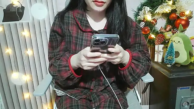 Emachiii online show from 12/16/25, 01:10