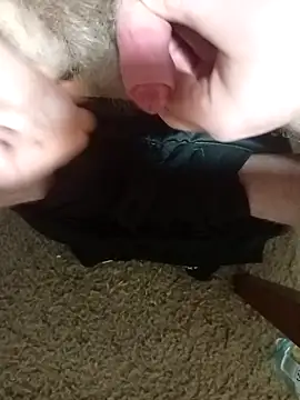 Snapshot of Kubous chatting on 12/14/25, 10:42 Kubous online show from 12/14/25, 10:42