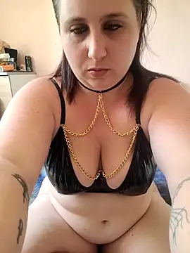 Snapshot of Mlle-S chatting on 04/11/26, 07:45 Mlle-S online show from 04/11/26, 07:45