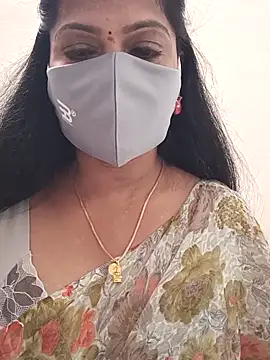 shivani27 online show from 12/04/25, 12:25