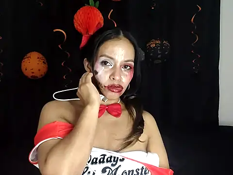 AntonelaMorriz online show from 10/10/25, 07:07