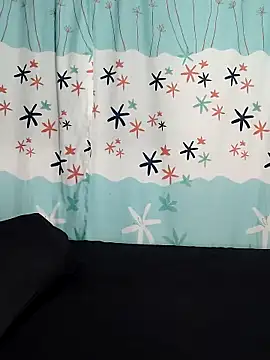 AntonelaMorriz online show from 11/24/25, 07:30