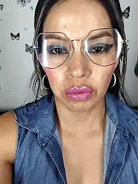 AntonelaMorriz online show from 12/19/25, 07:48