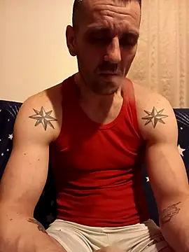 Snapshot of YzabellFabioo chatting on 02/18/26, 09:55 YzabellFabioo online show from 02/18/26, 09:55