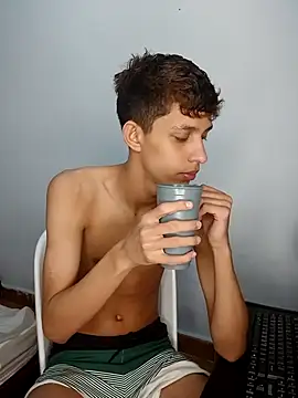 Allnei online show from 09/21/25, 07:59