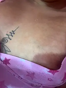 ninfetinha20 online show from 11/02/25, 04:15