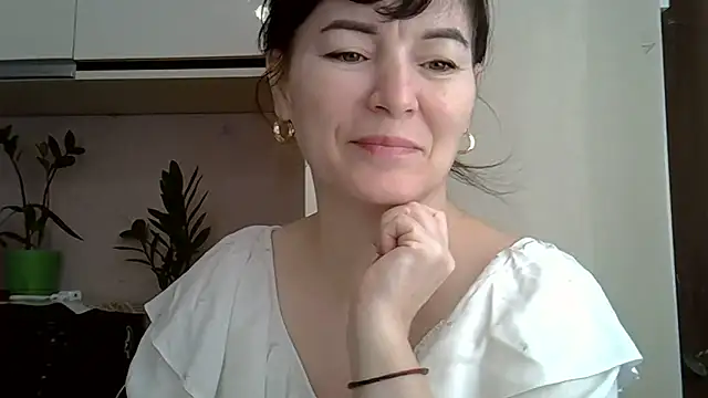 Krystal 82 online show from 02/07/26, 08:51