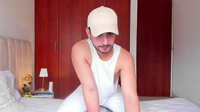 Dark beauty2 online show from 09/15/25, 05:57