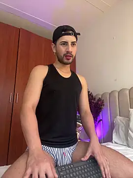 Dark beauty2 online show from 10/22/25, 10:09