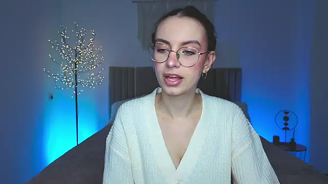 Real cutie1 online show from 03/24/26, 01:49