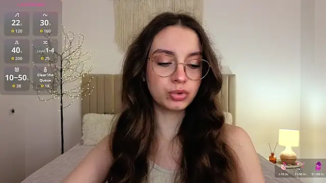 Snapshot of Real_cutie1 chatting on 06/18/26, 01:15 Real cutie1 online show from 06/18/26, 01:15