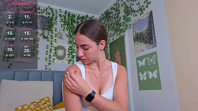 Ashley Pierce online show from 11/08/25, 04:12