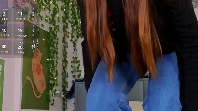 Ashley Pierce online show from 12/21/25, 04:19