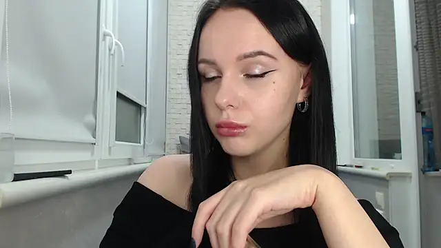 Blair Yates online show from 10/26/25, 09:10