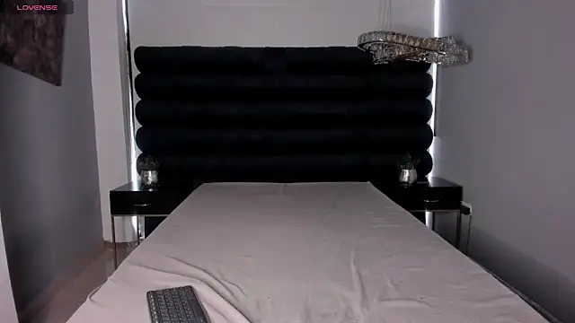 rubyrouge   online show from 12/04/25, 07:33