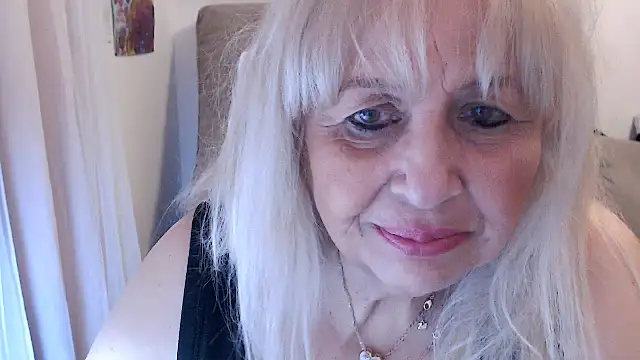 SusiLifeXXX online show from 12/15/25, 08:35