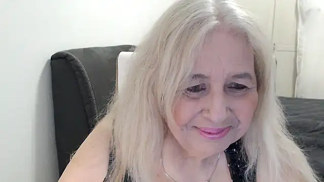 Snapshot of SusiLifeXXX chatting on 04/22/26, 07:37 SusiLifeXXX online show from 04/22/26, 07:37