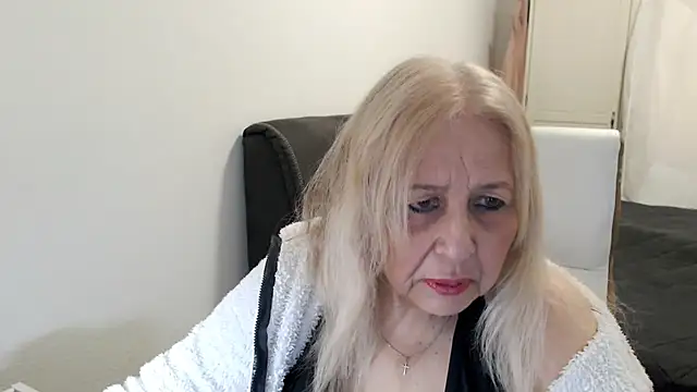 Snapshot of SusiLifeXXX chatting on 05/19/26, 07:31 SusiLifeXXX online show from 05/19/26, 07:31