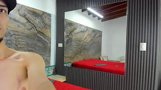 Snapshot of _Axel_09 chatting on 10/05/25, 04:22 Axel 09 online show from 10/05/25, 04:22