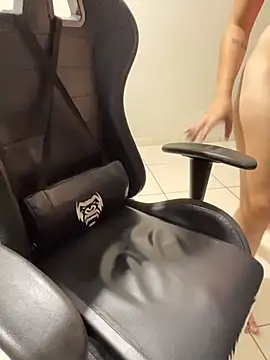 novinhacasada22 online show from 01/12/26, 01:27