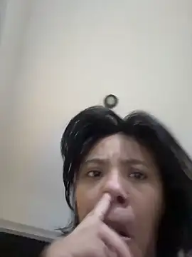 Snapshot of Nia_Desire chatting on 05/29/26, 06:11 Nia Desire online show from 05/29/26, 06:11
