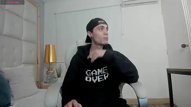 dark sun302 online show from 10/17/25, 02:59