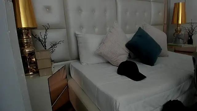 dark sun302 online show from 12/21/25, 11:45