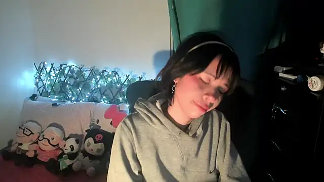 dolliette24 online show from 09/24/25, 02:15