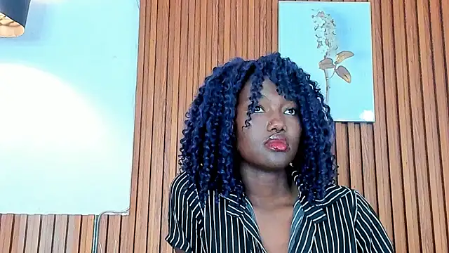 Evaa 18 online show from 09/15/25, 05:46