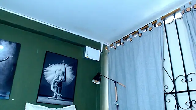 Evaa 18 online show from 10/02/25, 05:31