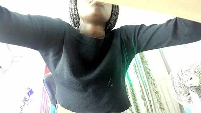 Evaa 18 online show from 12/02/25, 05:52