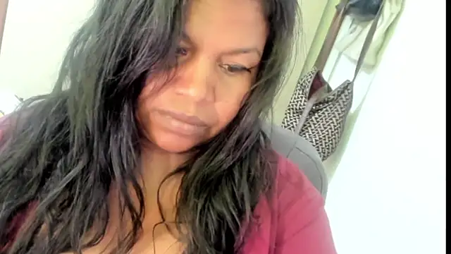 Snapshot of ebonylouissexyhot chatting on 10/04/25, 08:40 ebonylouissexyhot online show from 10/04/25, 08:40