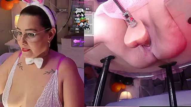 ErikaMontiel   online show from 10/11/25, 08:18