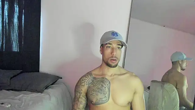 ThiagoLugo online show from 10/22/25, 03:45