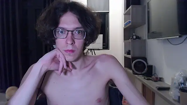 Snapshot of LovesomeCookie chatting on 03/11/26, 07:42 LovesomeCookie online show from 03/11/26, 07:42