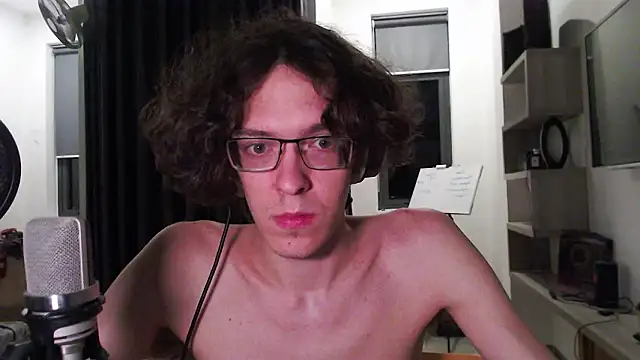 Snapshot of LovesomeCookie chatting on 03/20/26, 05:40 LovesomeCookie online show from 03/20/26, 05:40