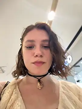 Snapshot of lucy-joy chatting on 09/11/25, 10:26 lucy-joy online show from 09/11/25, 10:26