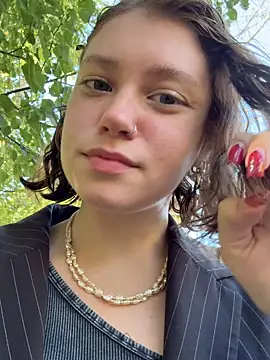 Snapshot of lucy-joy chatting on 09/13/25, 07:30 lucy-joy online show from 09/13/25, 07:30