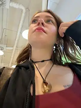 Snapshot of lucy-joy chatting on 11/30/25, 07:12 lucy-joy online show from 11/30/25, 07:12