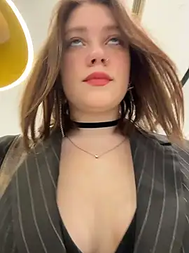 Snapshot of lucy-joy chatting on 01/06/26, 10:30 lucy-joy online show from 01/06/26, 10:30