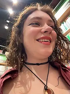 Snapshot of lucy-joy chatting on 01/09/26, 10:29 lucy-joy online show from 01/09/26, 10:29