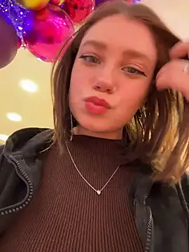 Snapshot of lucy-joy chatting on 02/03/26, 12:21 lucy-joy online show from 02/03/26, 12:21