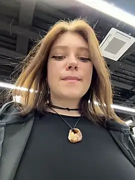 Snapshot of lucy-joy chatting on 02/25/26, 11:20 lucy-joy online show from 02/25/26, 11:20