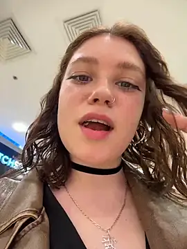 lucy-joy online show from 03/27/26, 09:21